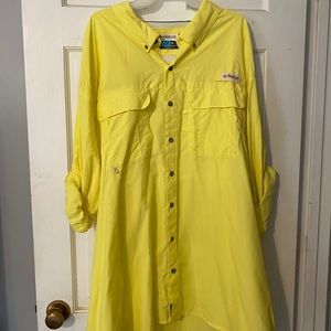 Yellow men’s long sleeve fishing shirt